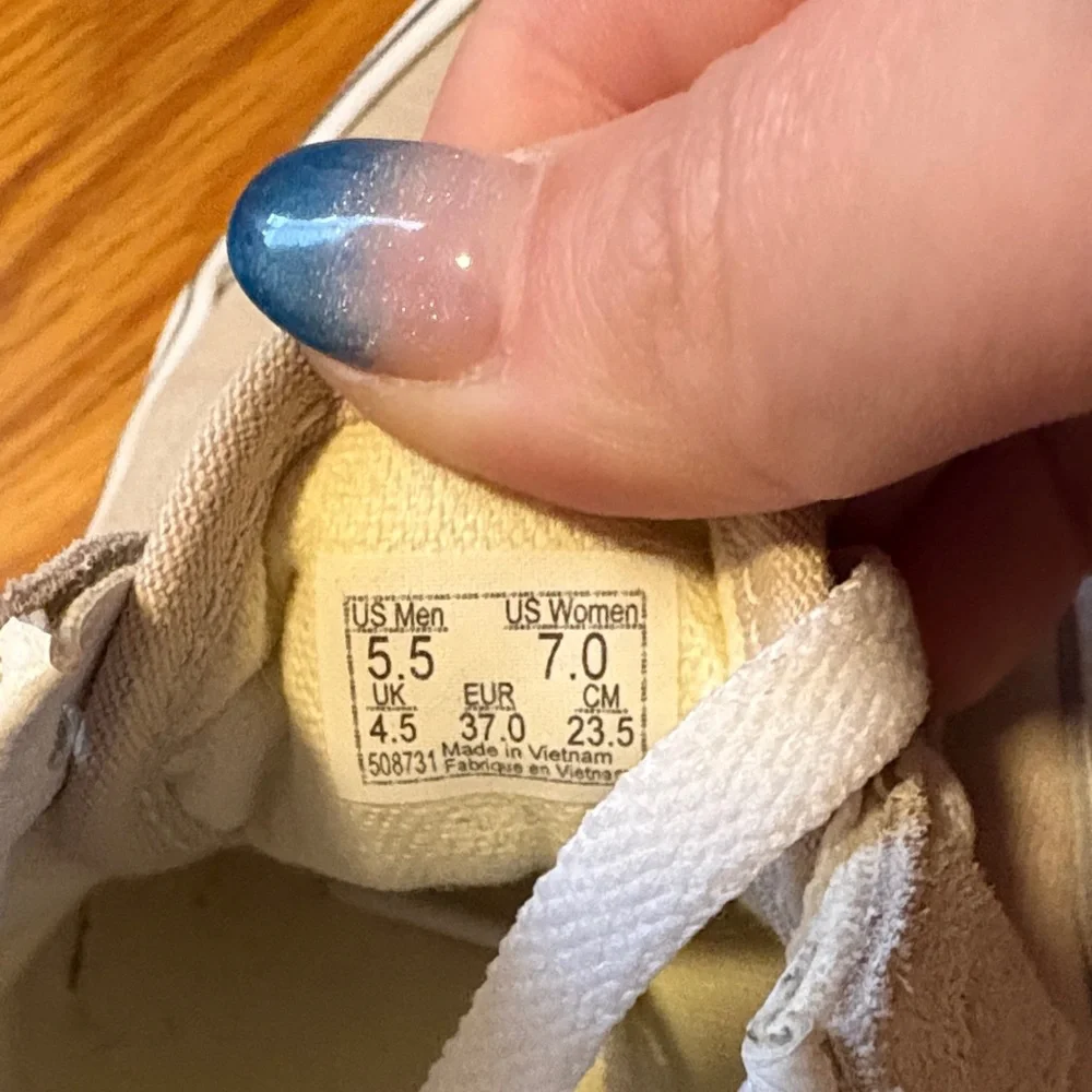 Vans Women’s Cream and White Sneakers - Picture 3 of 3
